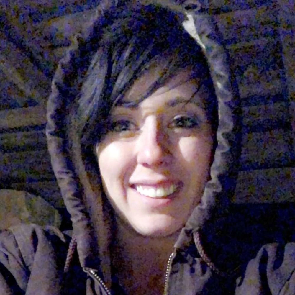 Meet your Posher, Courtney